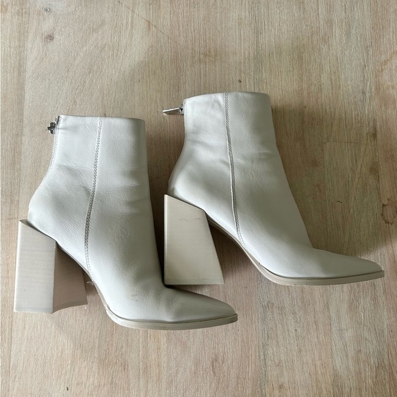 Steven Madden Tish Ankle Boot in Bone Leather - Picture 2 of 10